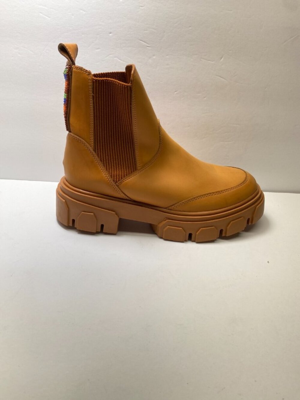 Farm Rio Women's Lug Chelsea Boots sz 8.5